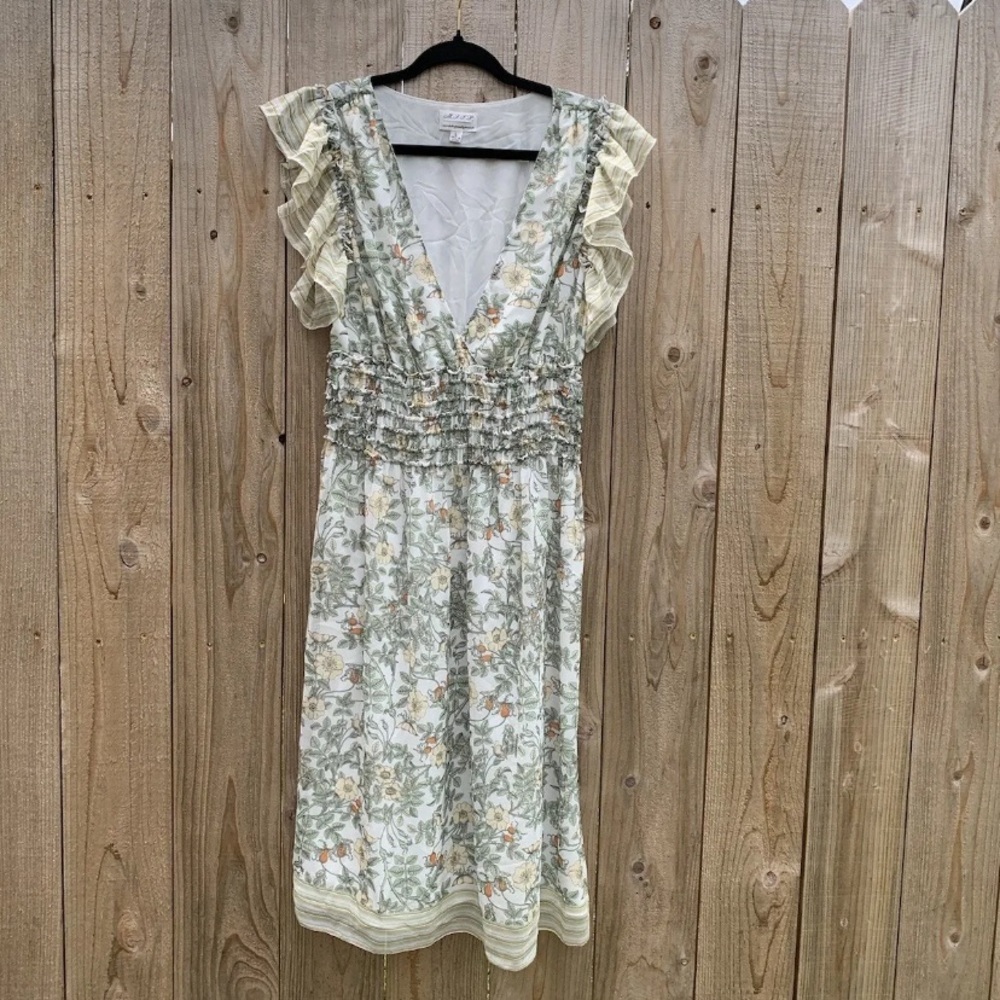 MAX STUDIO Empire Waist Maxi Dress Womens L Floral‎ Ruffle V-Neck Smocked Lined